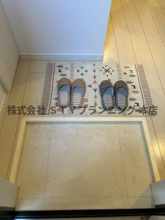 Casa 上坂の玄関