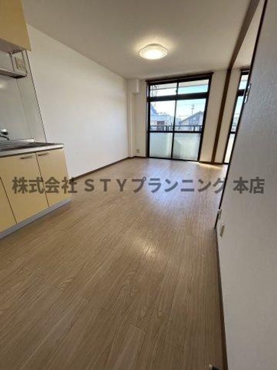 アイレック滝ノ水の居間