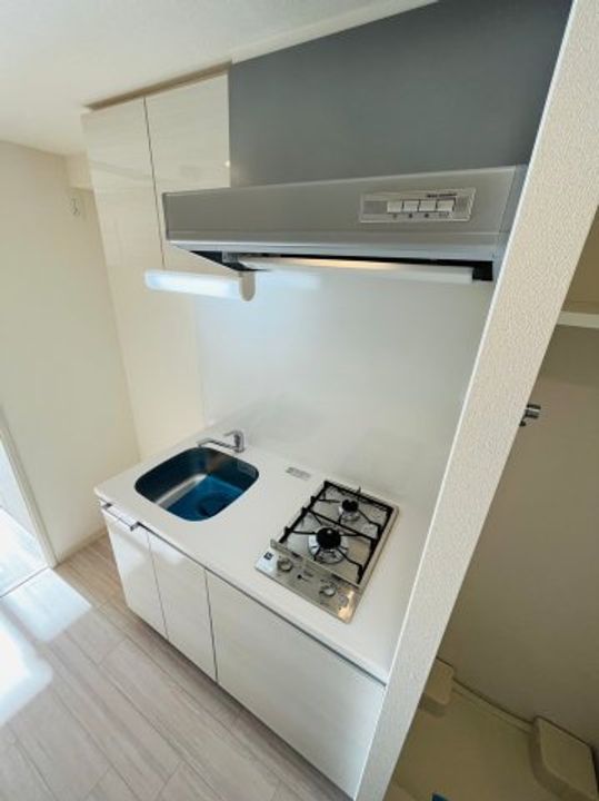 プレサンス久屋大通公園セラフィのキッチン