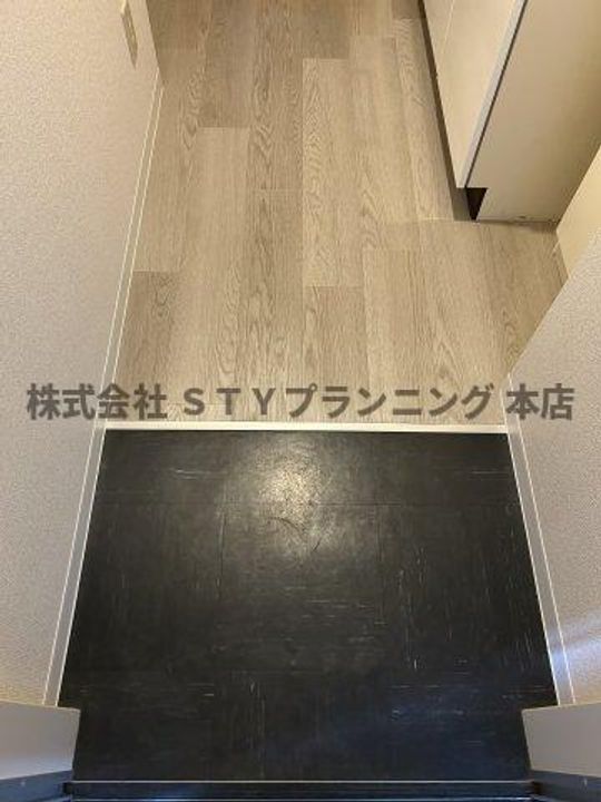 ウェリナ吹上の玄関