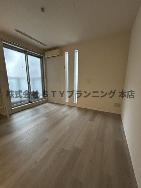 ウェリナ吹上の居間