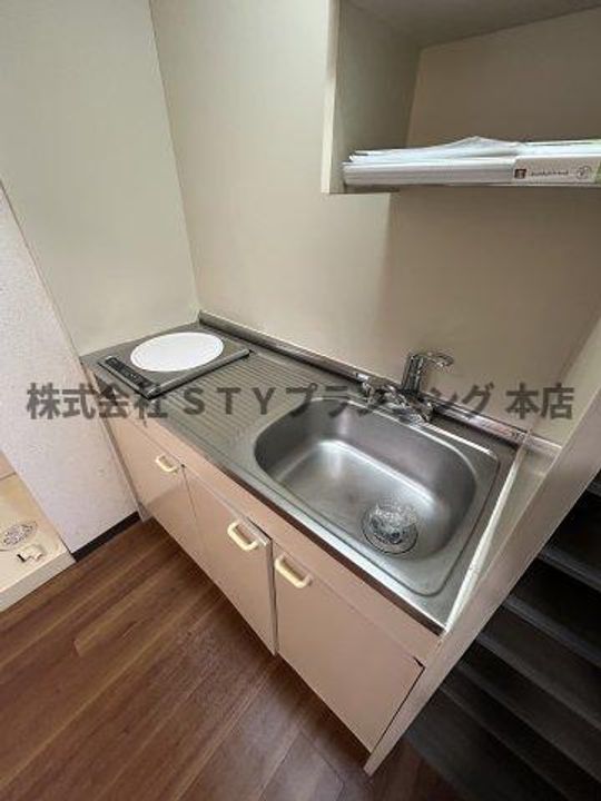 リブローネ南山のキッチン