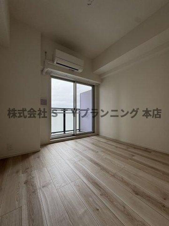 S-RESIDENCE今池arcanaの居間