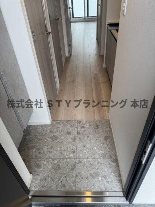S-RESIDENCE今池arcanaの玄関