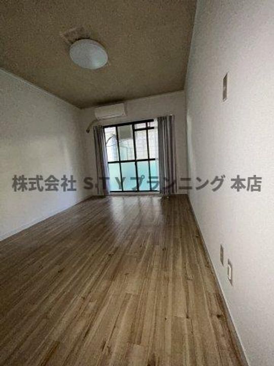 ドール滝子の居間