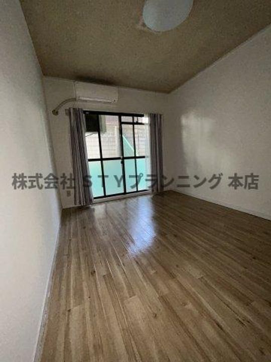 ドール滝子の居間