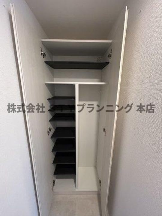 NEUA NARUMIのその他画像