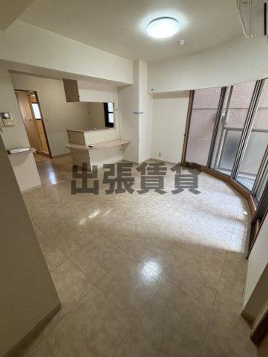 プライムヒルズの居間