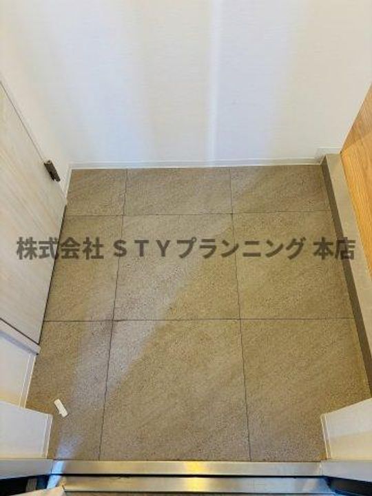 アースグランデ泉の玄関