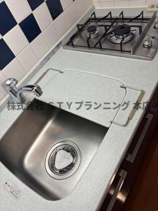 プレサンス泉セントマークのキッチン