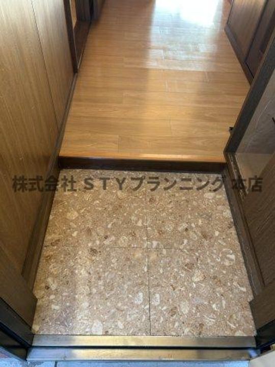 ハウスメイトⅡの玄関