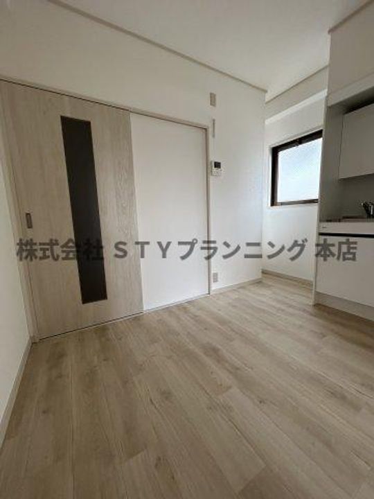 ナビオ杁中の居間