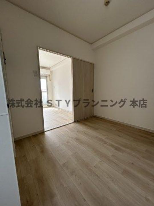 ナビオ杁中の居間