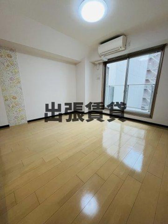 サン・錦本町ビルの居間