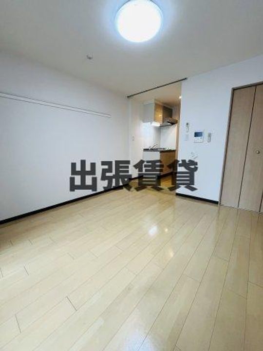 サン・錦本町ビルの居間