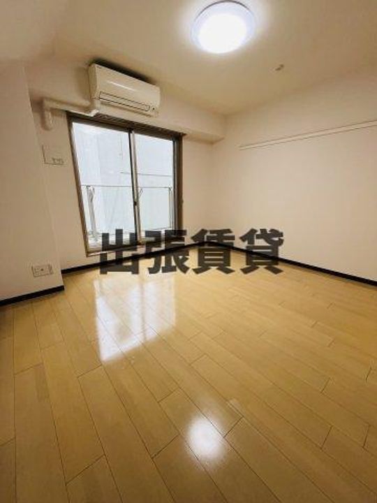 サン・錦本町ビルの居間