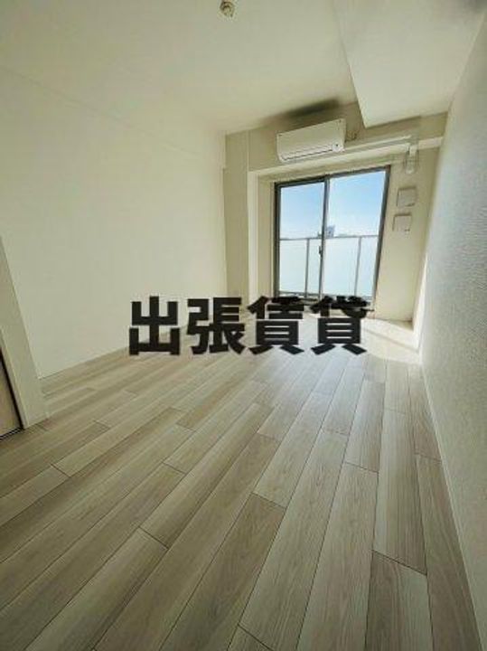 エスリード上前津テルツェの居間