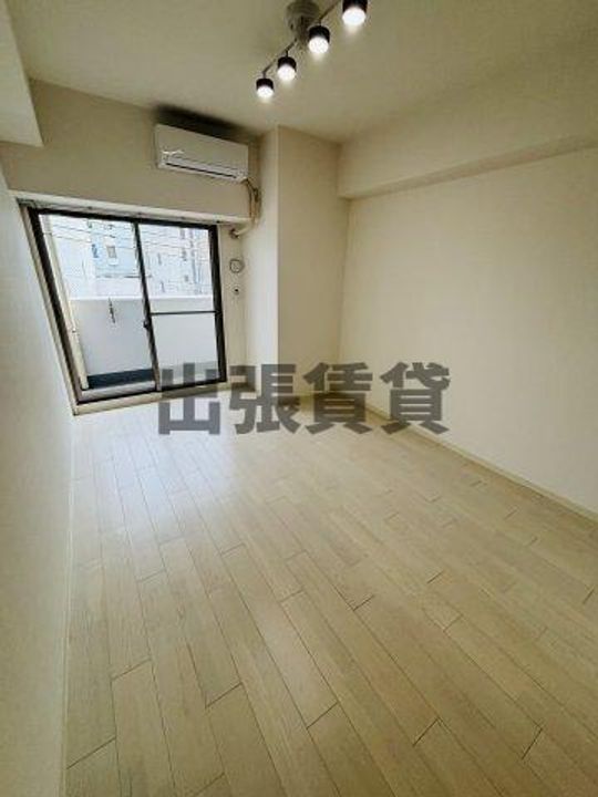 LUMINOUS東別院の居間