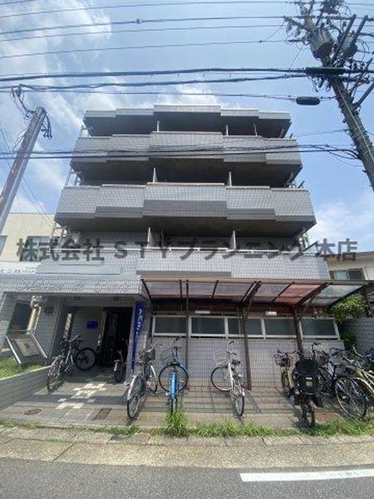 メゾン・ド・シェリーの外観