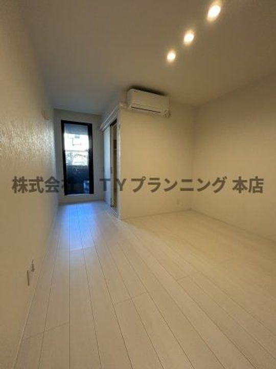 Warren nishikiⅠの居間