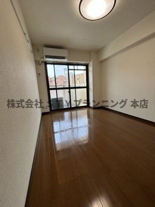 ハイツ原PartⅡの居間