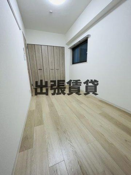 モンテーニュ名駅の居間