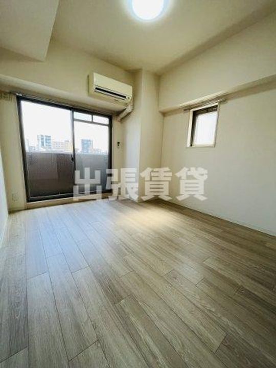 ニーズメゾン新栄の居間