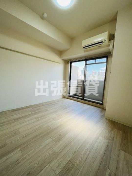 ニーズメゾン新栄の居間