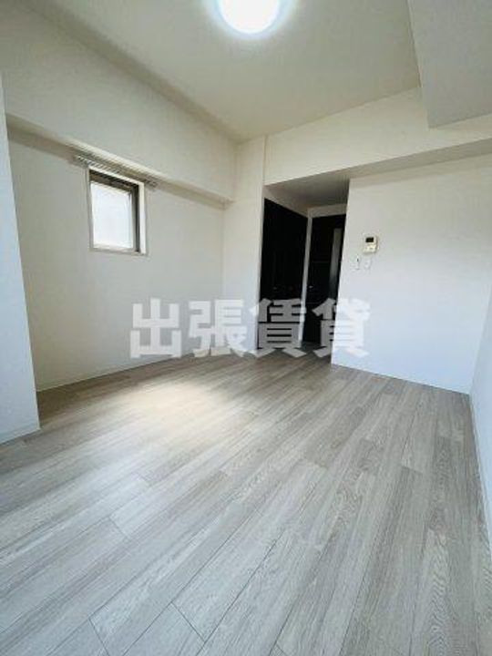 ニーズメゾン新栄の居間