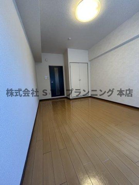 スカイライフの居間