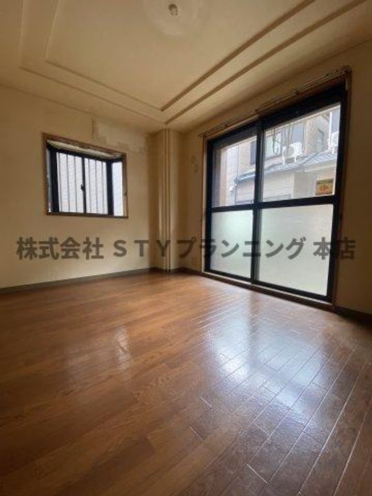 ファースト館城並の内装