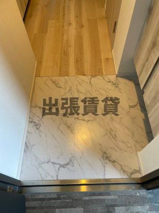 S-RESIDENCE山王の玄関