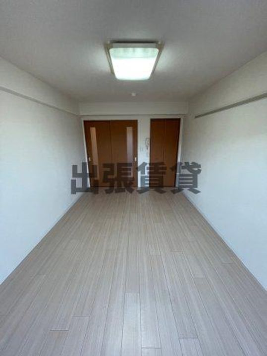 リヴィエール新の居間