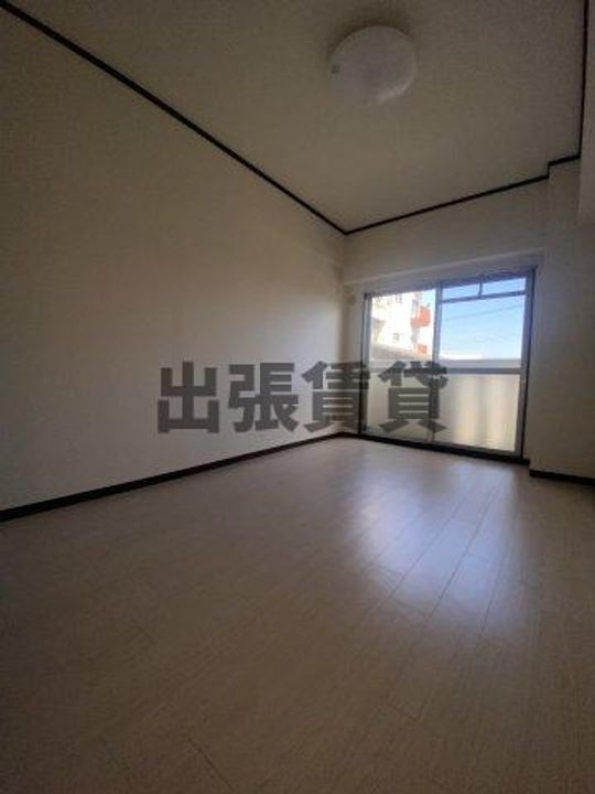 エクセル弁天の居間