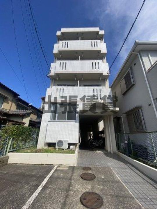 エクセル弁天の外観