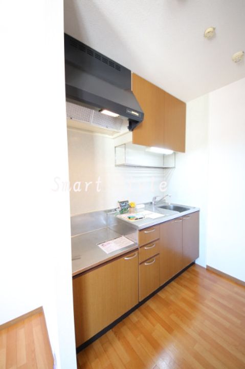 クレールプラザ立花 D棟D301のキッチン