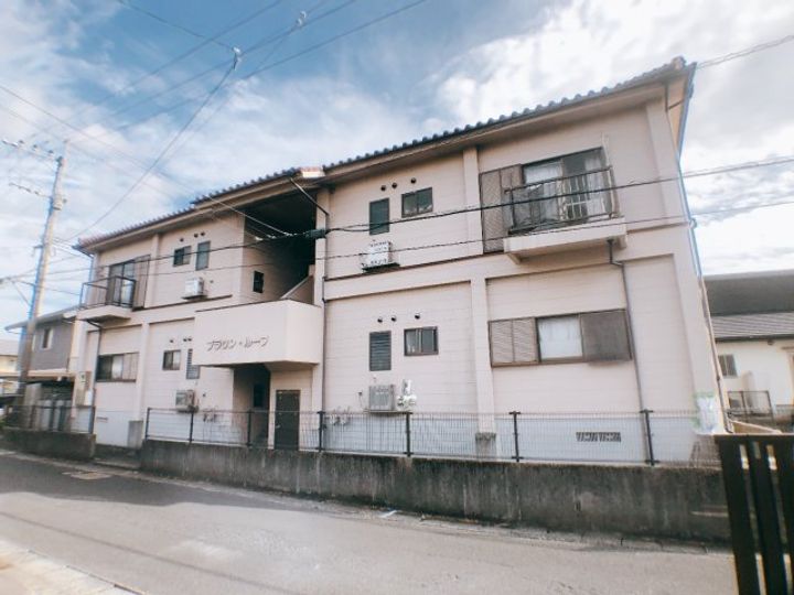 ブラウンルーフの外観