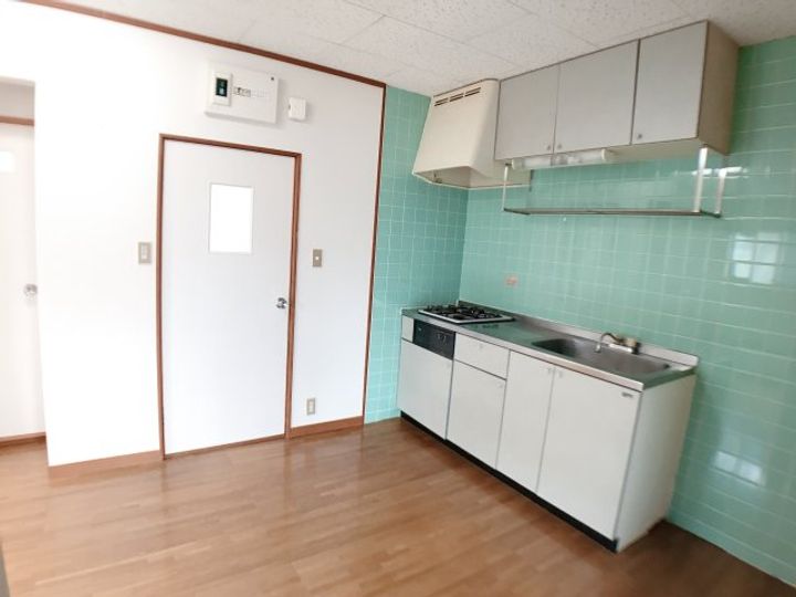 鹿児島県姶良市西餅田(アパート)の賃貸物件の居間