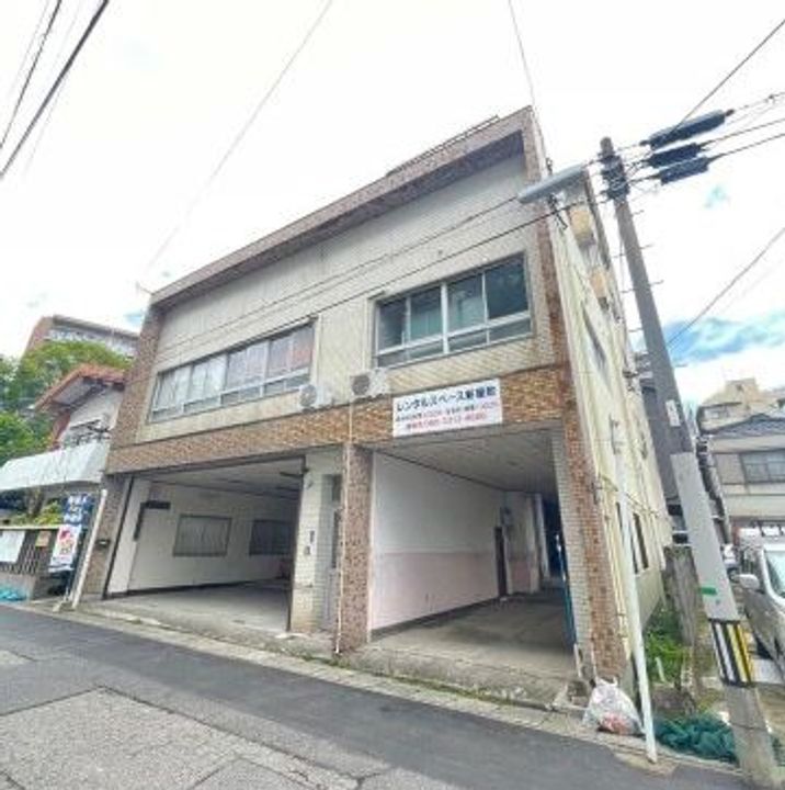 島ハイツ405の外観