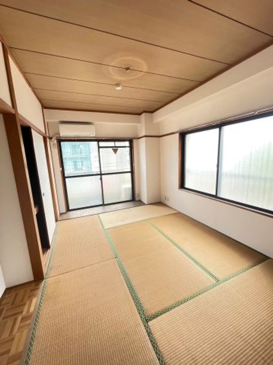 島ハイツ405の内装