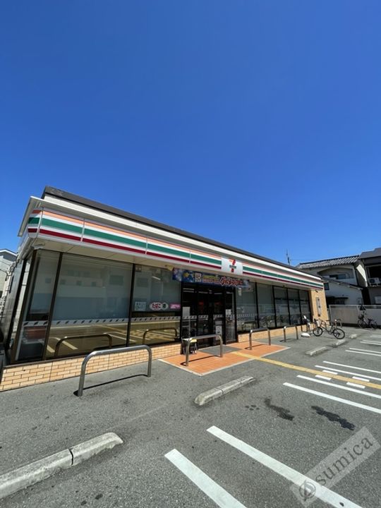 カーサ・オストロの周辺