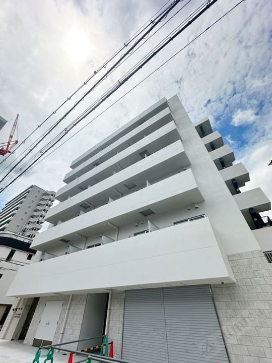 GLUCK MAISON S−SHINFUKAE XIIIの外観