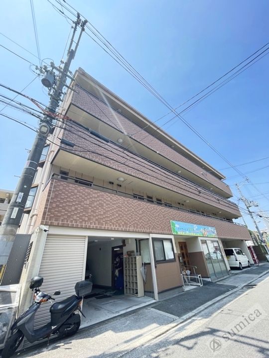 エクスペリエンスの外観