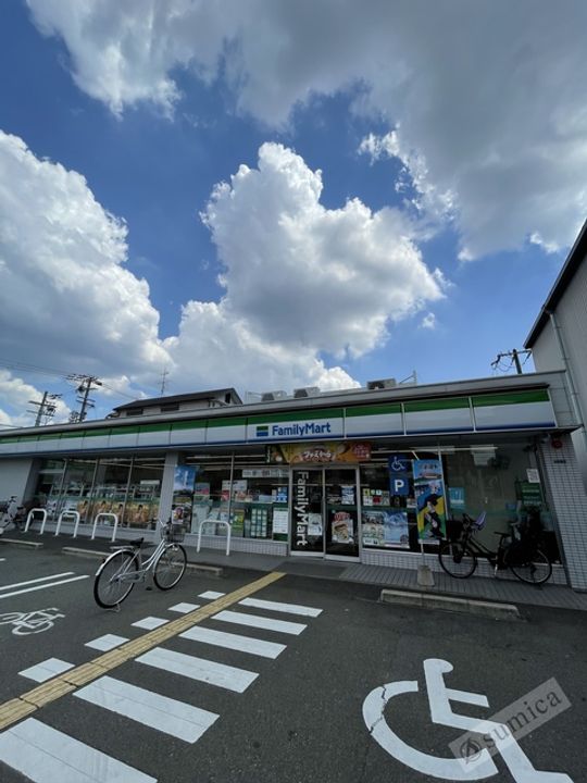 エクセル南野の周辺