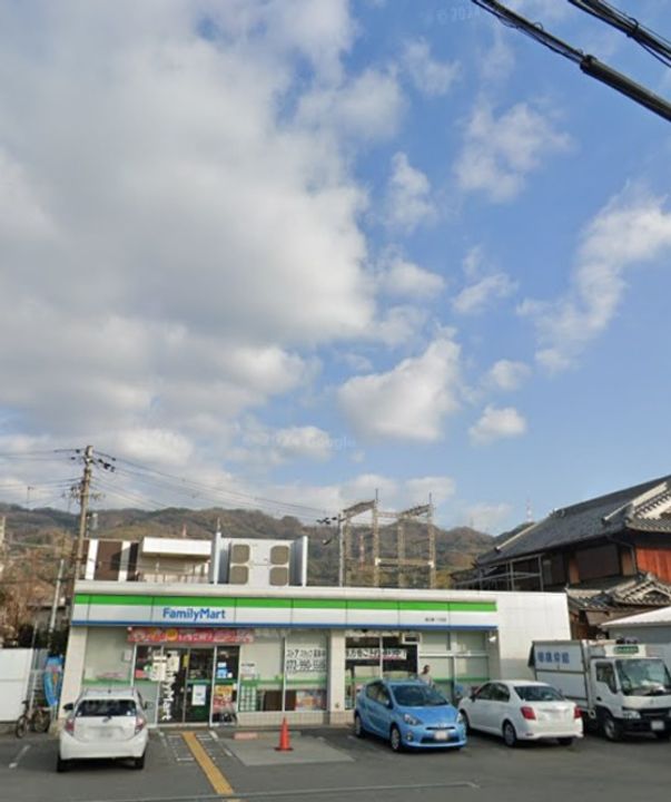 プティ・パレの周辺
