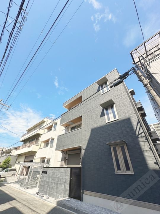 スペチアーレ平野西の外観