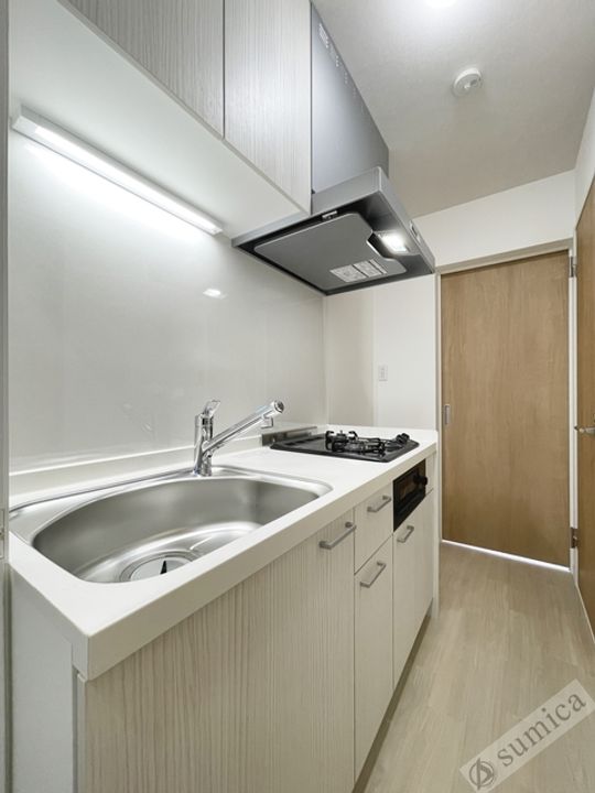 COSMO WAKAEMINAMIのキッチン