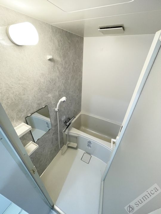 COSMO WAKAEMINAMIの風呂