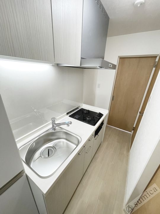 COSMO WAKAEMINAMIのキッチン