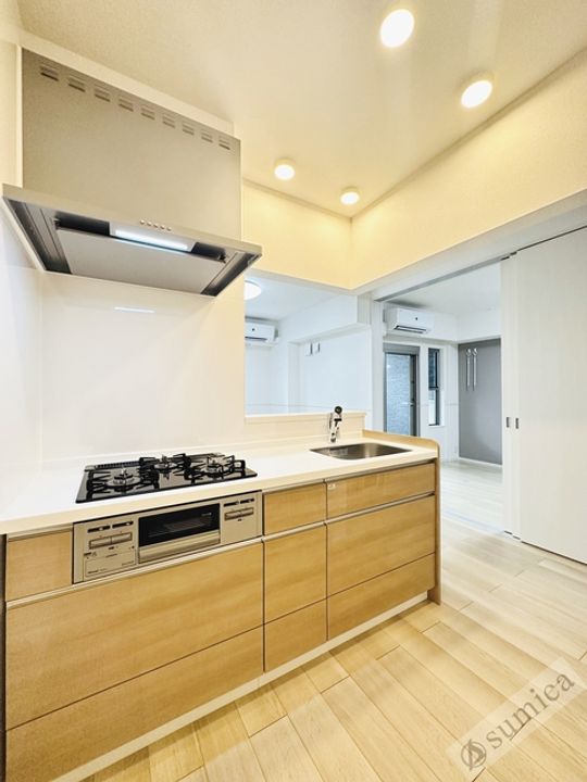 スペチアーレ クアットロのキッチン